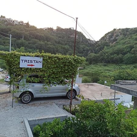 Apartman Tristan Herceg Novi Luaran gambar